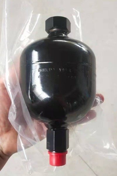 蓄能器气囊的技术创新与工程应用解析